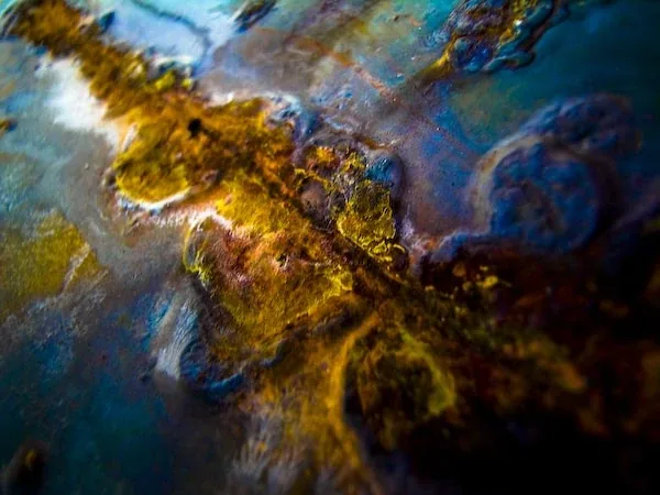 A gold seam running through blue texture
